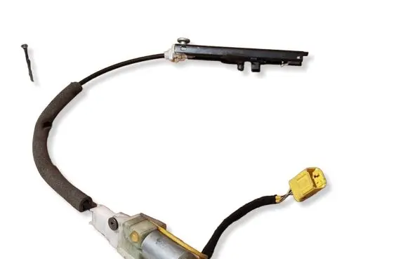 Volkswagen Touareg I Seat belt adjustment motor 404841 6022137 0709113D