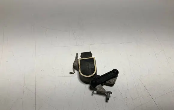 Headlight/headlamp level sensor