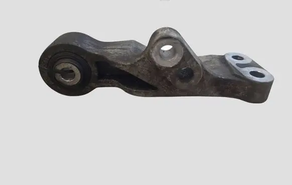 Volvo V40 Engine mounting bracket 31359655