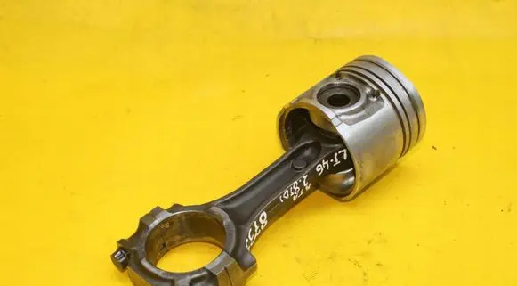 Piston with connecting rod