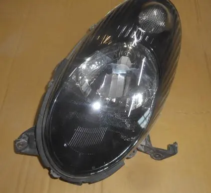 Nissan Micra Headlight/headlamp 26060AX705