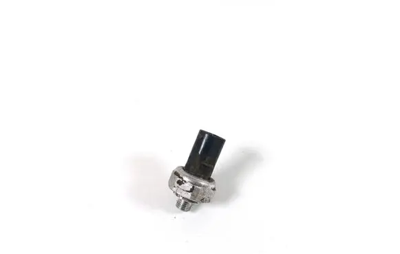 Mercedes-Benz ML W166 Air conditioning (A/C) pressure sensor A2110000283