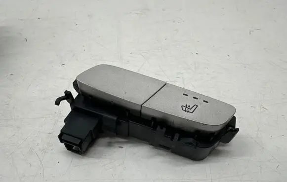 Mercedes-Benz E W213 Seat heating switch A2139059311