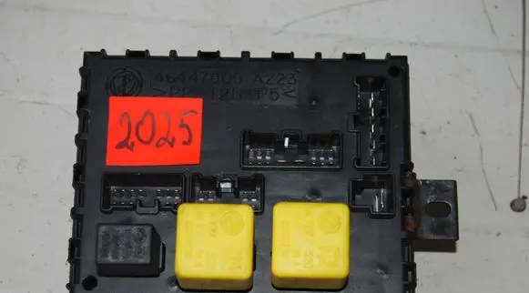 Alfa Romeo 156 Fuse box set 46447809