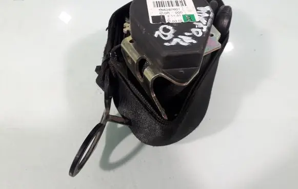 Mercedes-Benz Vaneo W414 Front seatbelt 566287601 010R000
