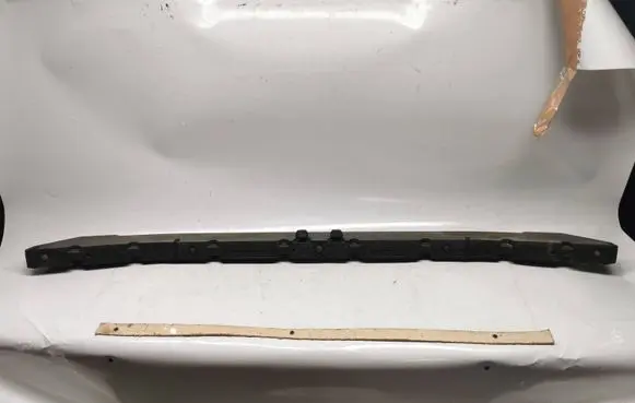 Front bumper foam support bar
