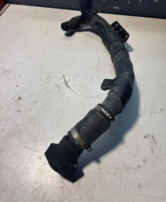 Volkswagen PASSAT B7 Intercooler hose/pipe 1K0145840AE