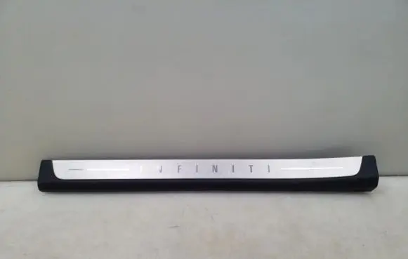 Infiniti FX Front sill trim cover 76894CG000