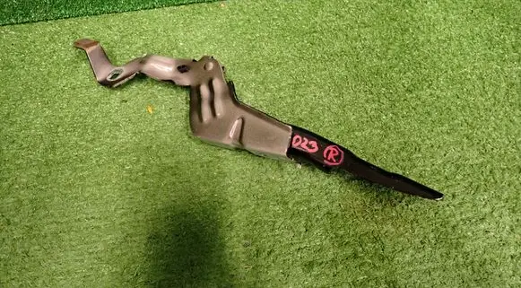 Fiat 600 Engine bonnet/hood hinges 