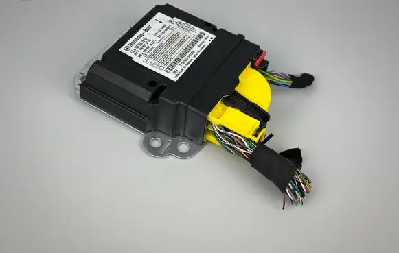 Mercedes-Benz GLE (W166 - C292) Airbag control unit/module A1669001916 A1669021907 A1669010706