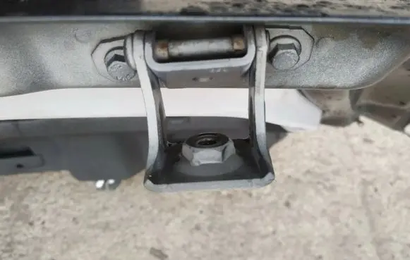 Fiat Bravo Tailgate/trunk/boot hinge
