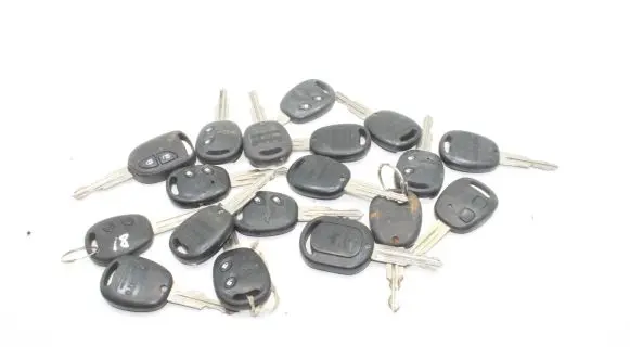 Chevrolet Nubira Ignition key/card 96550513 RK940EUT