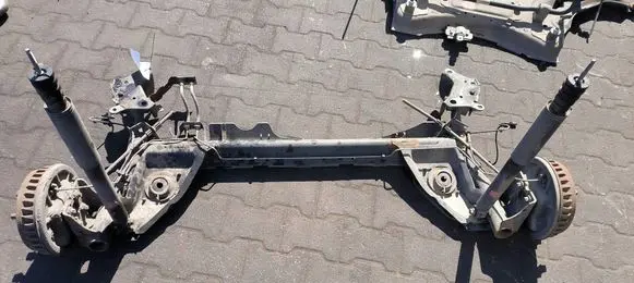 Renault Captur Rear axle beam 