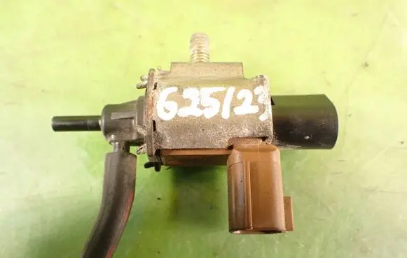Mazda 6 Breather valve K5T46591