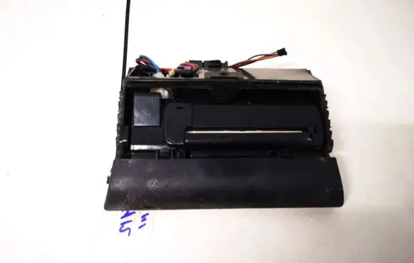 Car ashtray