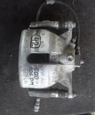 Volkswagen PASSAT B8 Front brake caliper
