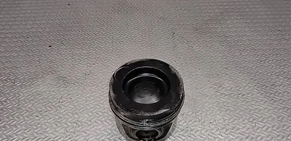 Volkswagen Transporter - Caravelle T5 Piston 