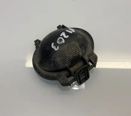 Mercedes-Benz C W203 Headlight/headlamp dust cover 1305219069 66061790BL