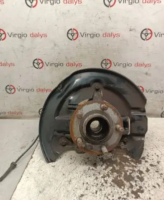 Ford Focus Front wheel hub 3k171