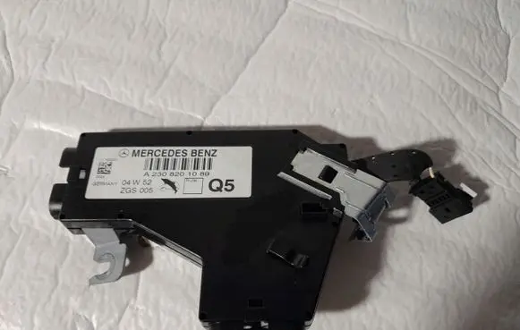 Mercedes-Benz SL R230 Antenna control unit A2308201089