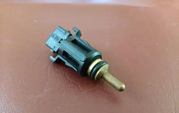 Coolant temperature sensor