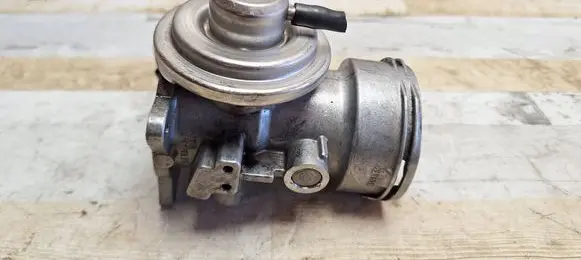 Ford Galaxy EGR valve 038129637 038131501AA 280303001