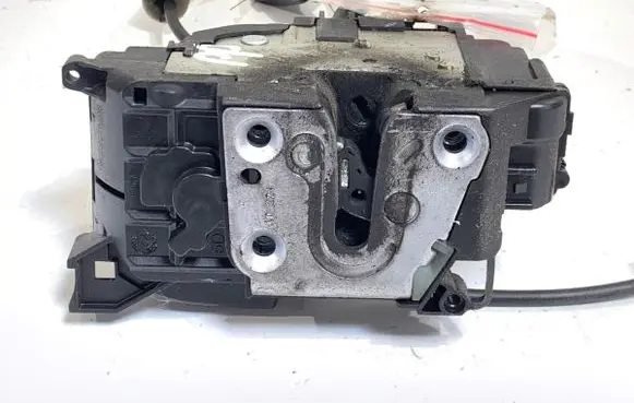 Renault Master III Front door lock 805022622R