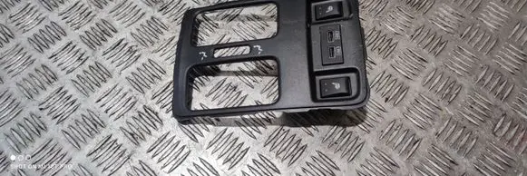 Jeep Grand Cherokee USB socket connector 68145567AA