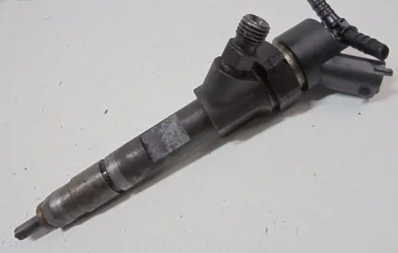Renault Laguna II Fuel injector 8200100272