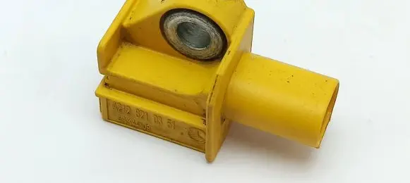 Mercedes-Benz E W212 Airbag deployment crash/impact sensor A2128210351 5WK44109