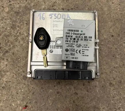 BMW 5 E39 Engine ECU kit and lock set 7789376 6905668