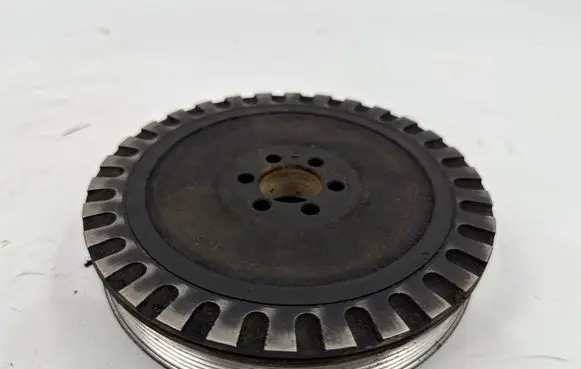 Alfa Romeo 159 Crankshaft pulley