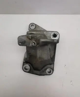 Dodge Durango Engine mounting bracket 68252524AA