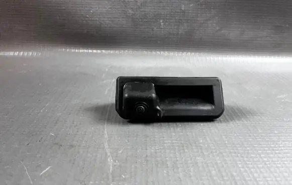 Audi SQ7 Tailgate handle with camera 76082756609S 760827566