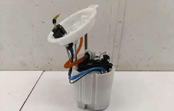 BMW 2 F44 In-tank fuel pump 7300472