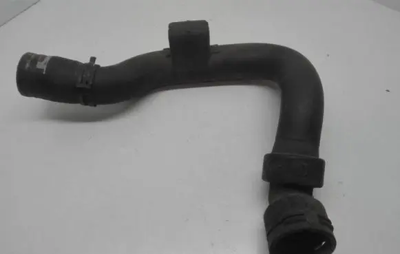 Audi A4 S4 B7 8E 8H Engine coolant pipe/hose 8E0121101C