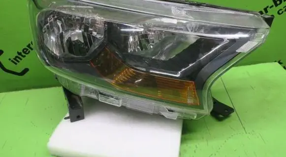 Ford Ranger Headlight/headlamp JB3B-13D154-5