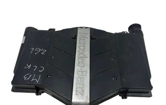 Mercedes-Benz CLK A209 C209 Engine cover (trim) A2105840047 A1120940002