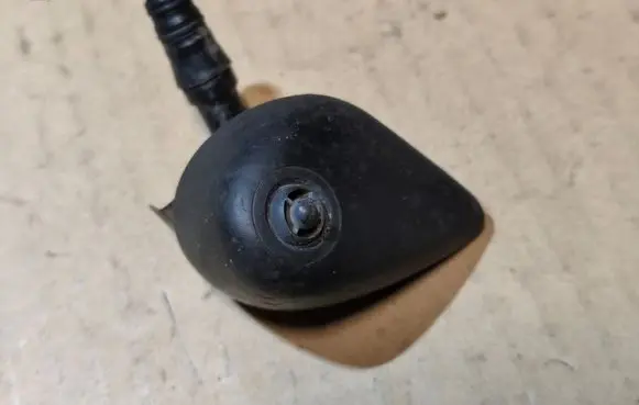 Chrysler Sebring (ST-22 - JR) Headlight washer spray nozzle cap/cover 
