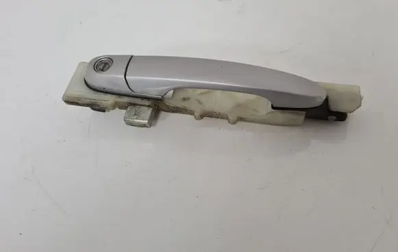 Hyundai Tucson JM Front door exterior handle