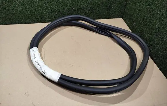 KIA Pro Cee'd III Rear door rubber seal (on body) 