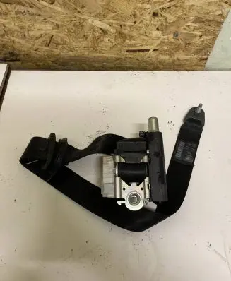Citroen C5 Front seatbelt 330663XX0 33060320C