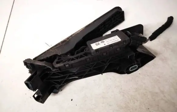 Volkswagen Golf Plus Accelerator throttle pedal 1k1721503m 6pv008890-00
