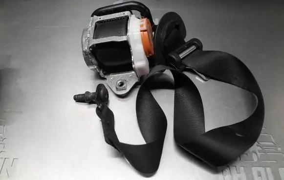 Mercedes-Benz A W177 Front seatbelt 309465999228 3063559