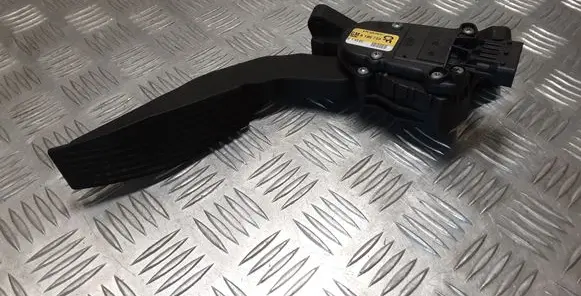Opel Signum Accelerator throttle pedal 6PV00832201 9186725