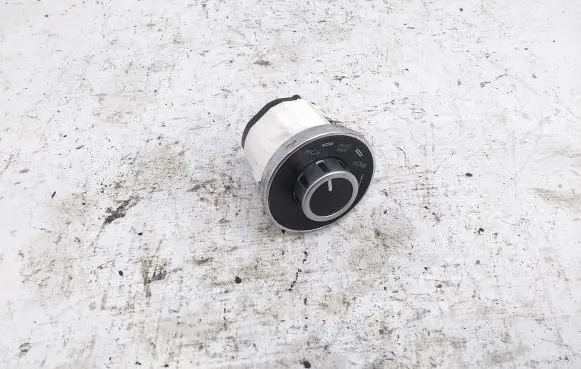 Volkswagen Touareg I Differential lock switch 7L6941435R