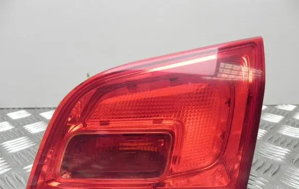 Vauxhall Astra J Rear/tail lights VPAHQX13404C A1236