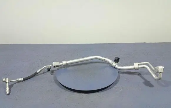 BMW X3 E83 Air conditioning (A/C) pipe/hose 9484073
