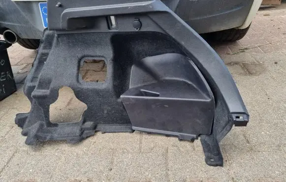 Toyota Auris E180 Trunk/boot side trim panel 64733-02080