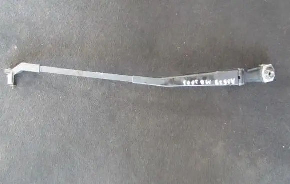 Mercedes-Benz S W220 Front wiper blade arm a2208201844